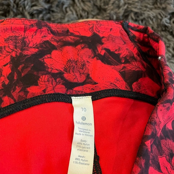 Lululemon leggings  Size 10 - Picture 5 of 5